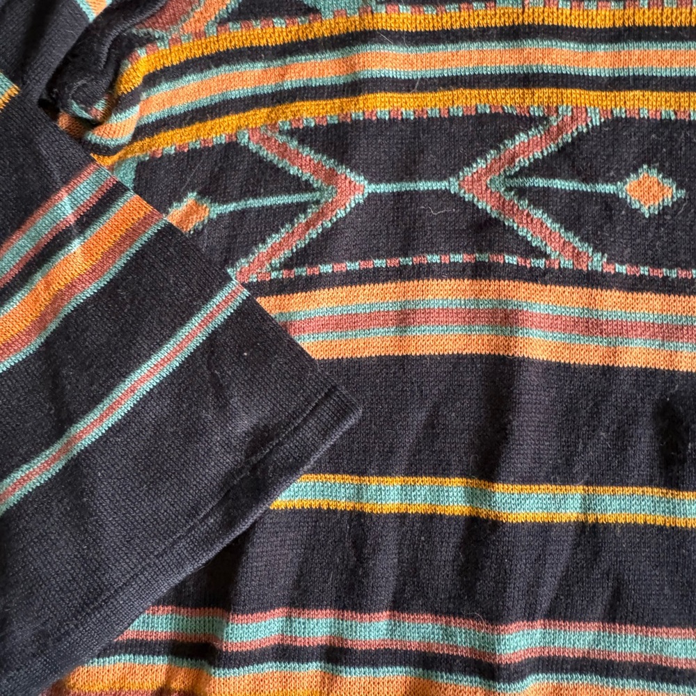 Peruvian Connection Aztec sweater - Picture 5 of 6